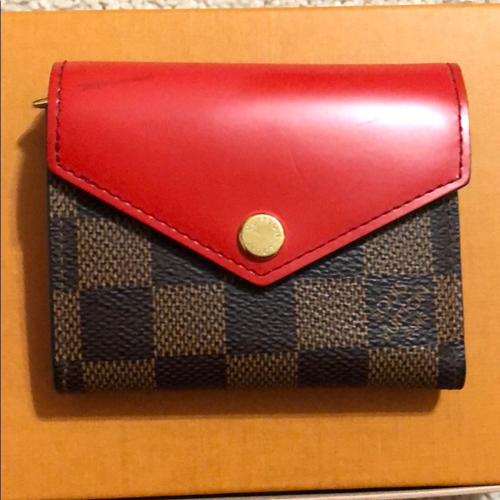 ❣️Authentic Louis Vuitton Damien Ebene Zoe Wallet